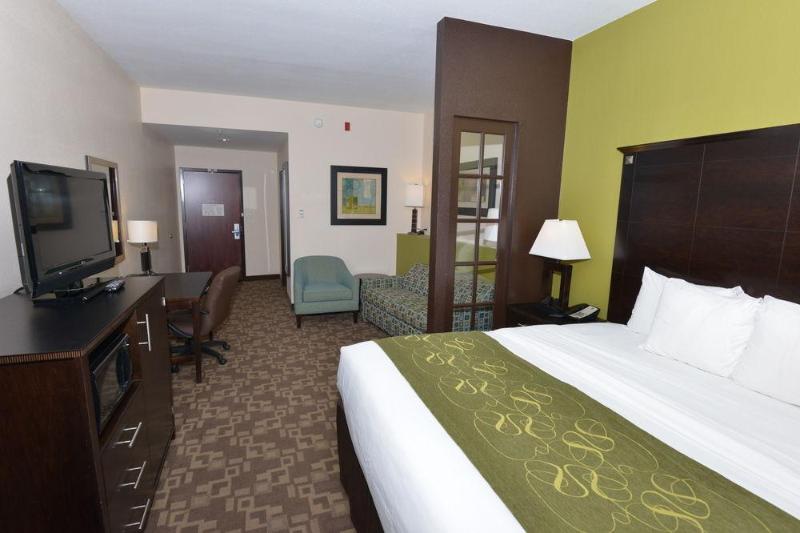 בית מלון כפרי Comfort Suites Lake City