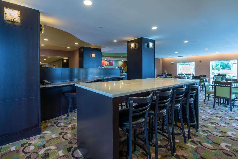 בית מלון כפרי Comfort Suites Lake City