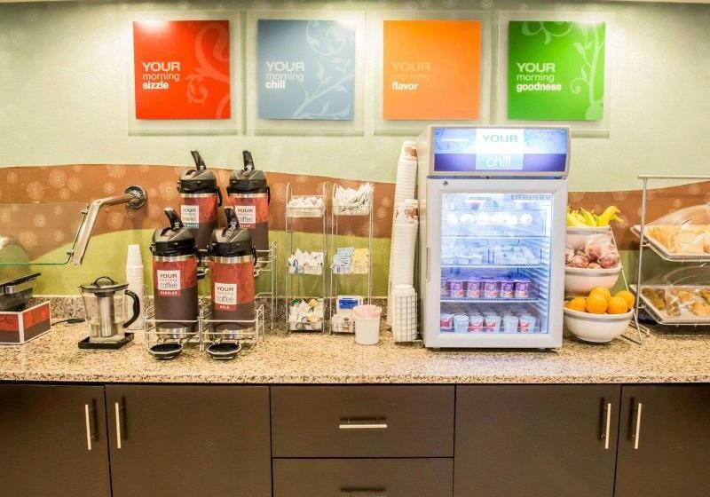 בית מלון כפרי Comfort Suites Lake City