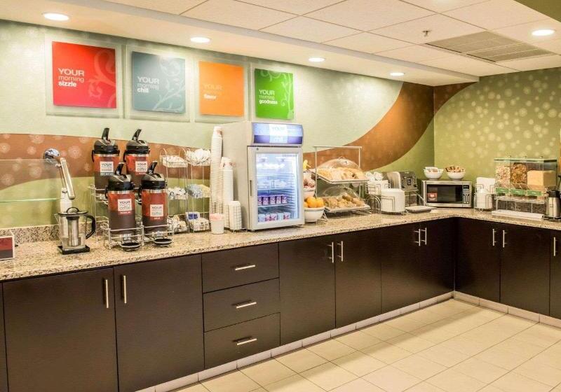 בית מלון כפרי Comfort Suites Lake City