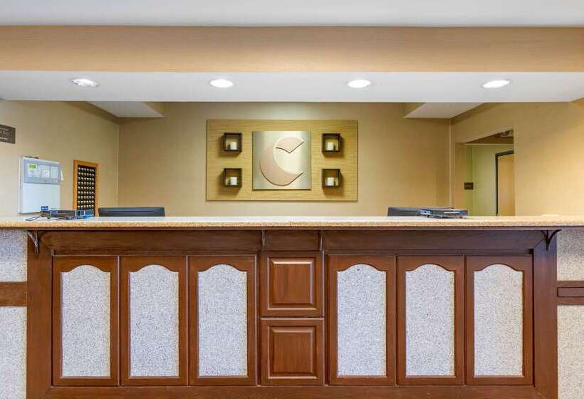 فندق Comfort Suites South Haven Near I96