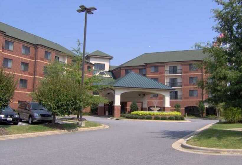 هتل Courtyard By Marriott Hickory