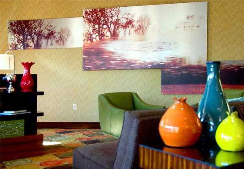 هتل Courtyard By Marriott Hickory