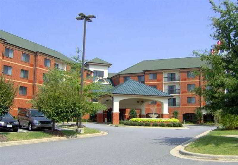 هتل Courtyard By Marriott Hickory