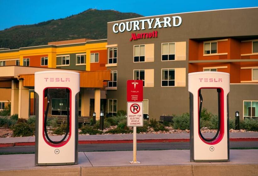 בית מלון כפרי Courtyard By Marriott Glenwood Springs