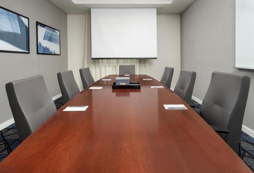 فندق Courtyard By Marriott Seattle Kirkland