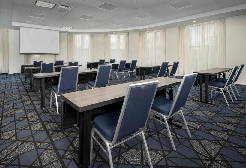 فندق Courtyard By Marriott Seattle Kirkland