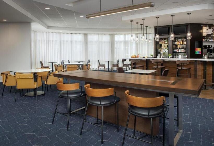 فندق Courtyard By Marriott Seattle Kirkland
