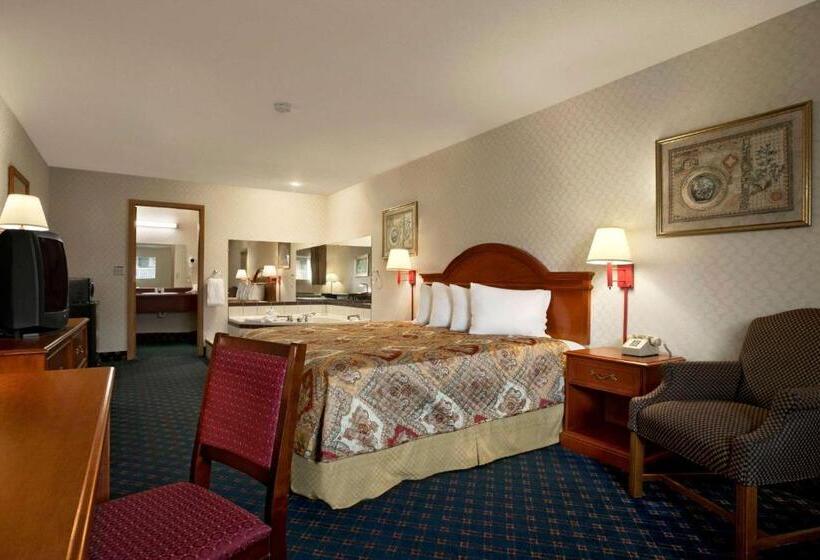 Отель Days Inn By Wyndham Huntington