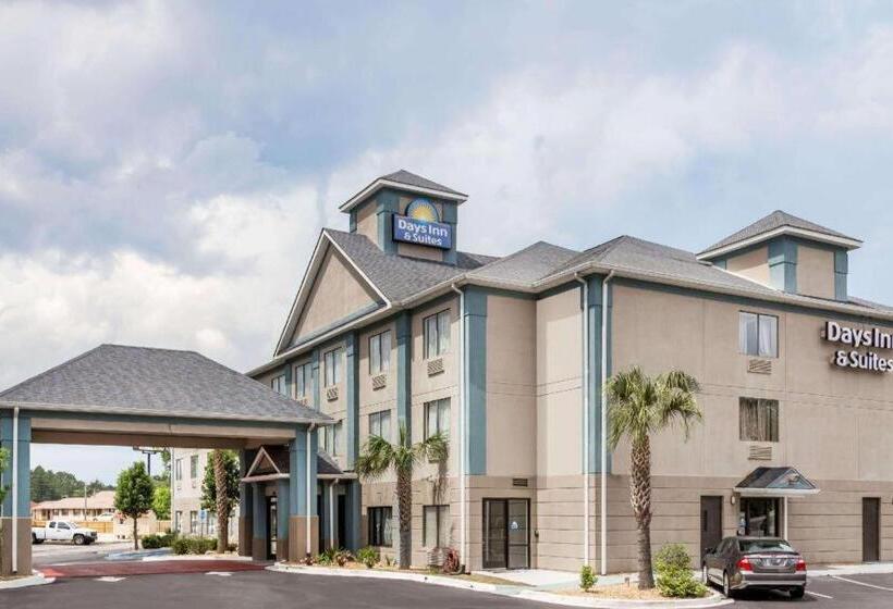 فندق Jesup Inn & Suites