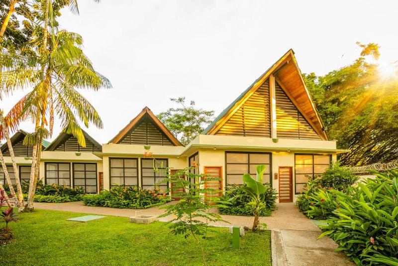 בית מלון כפרי Decameron Decalodge Ticuna