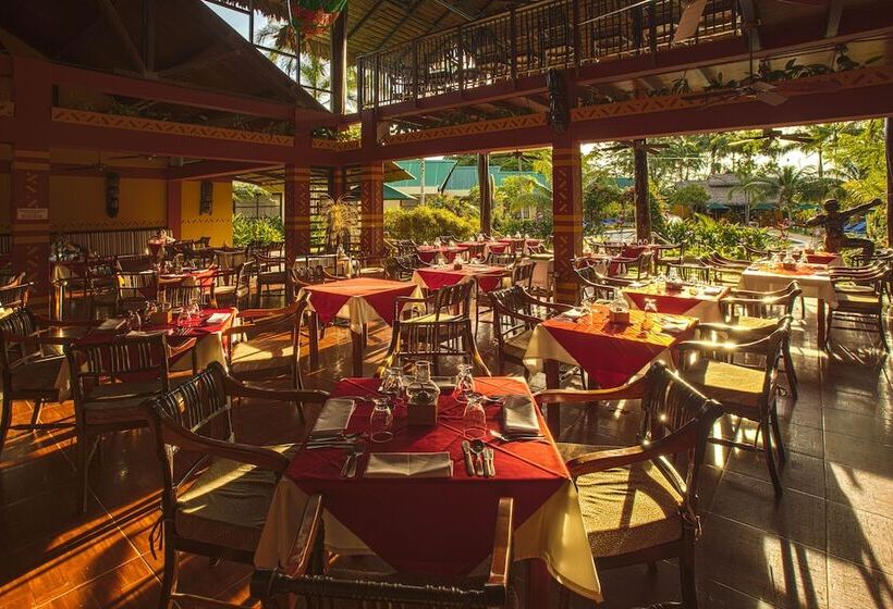 בית מלון כפרי Decameron Decalodge Ticuna