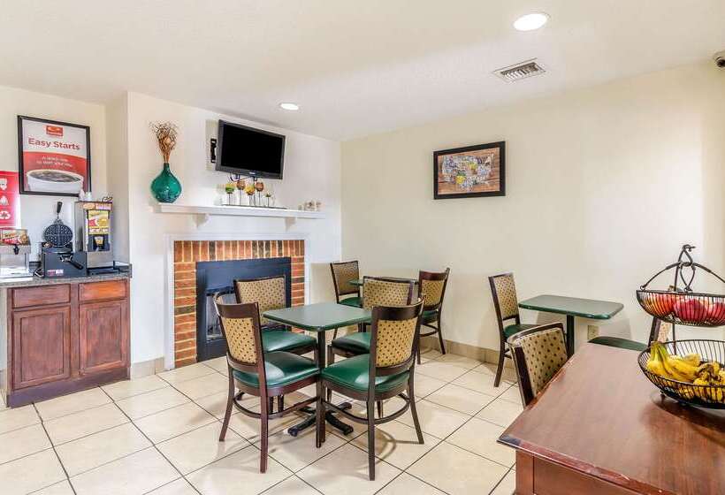 Отель Econo Lodge Glade Springs I 81