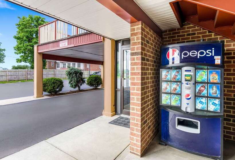 Отель Econo Lodge Glade Springs I 81