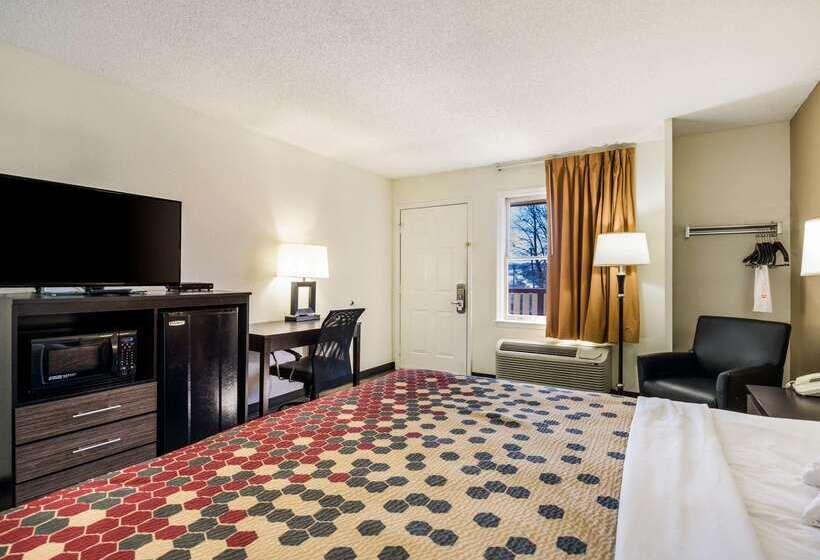 Отель Econo Lodge Glade Springs I 81