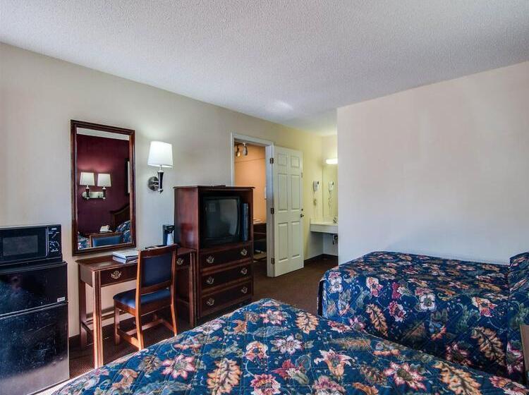 Отель Econo Lodge Glade Springs I 81