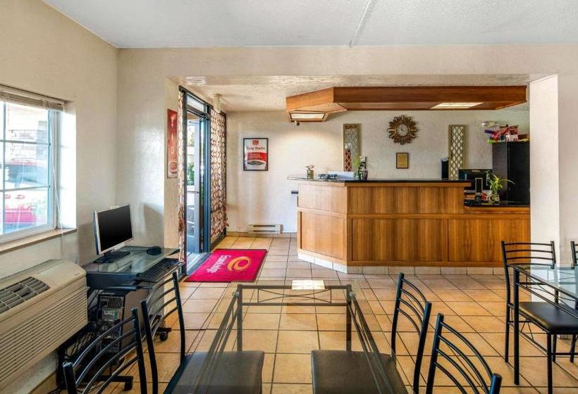 فندق Econo Lodge & Suites Spokane