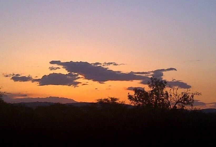 בית מלון כפרי Emdoneni Lodge