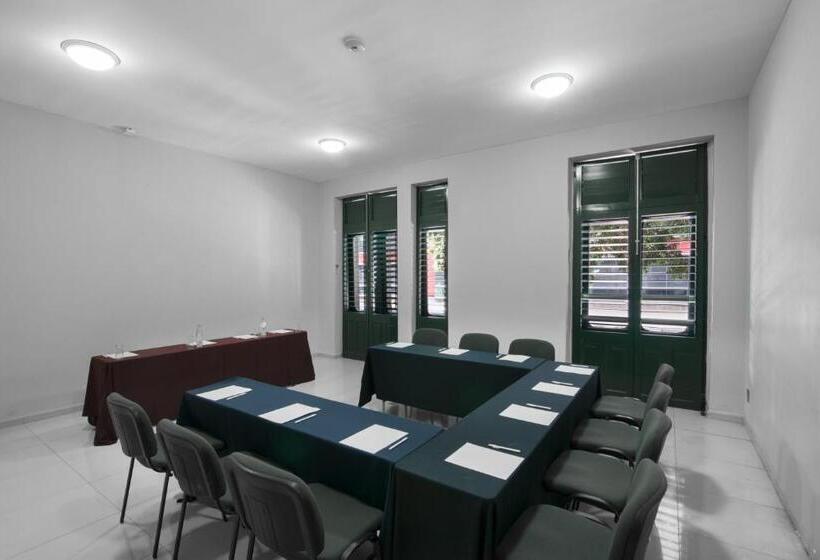 ホテル Exe Cities Reforma