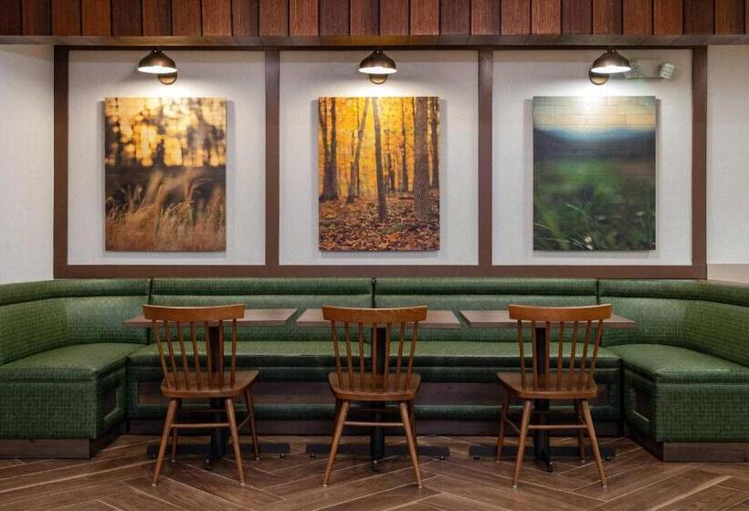 فندق Fairfield Inn & Suites By Marriott Atlanta Stonecrest