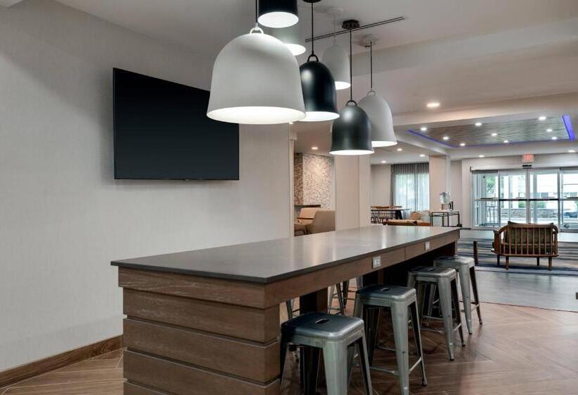 فندق Fairfield Inn & Suites By Marriott Atlanta Stonecrest