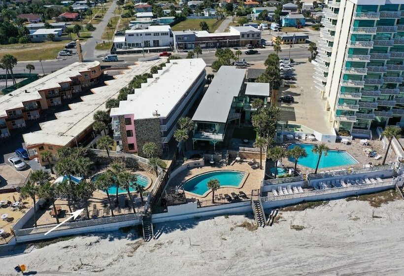 فندق Flamingo Inn Beachfront