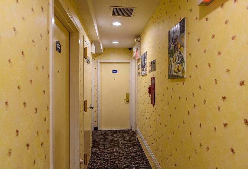 Flushing Central Hotel 88