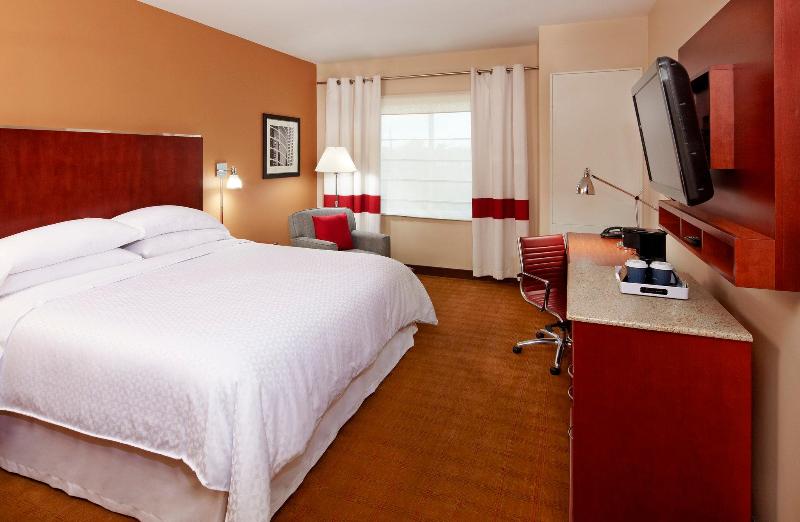 هتل Four Points By Sheraton Houston Hobby Airport