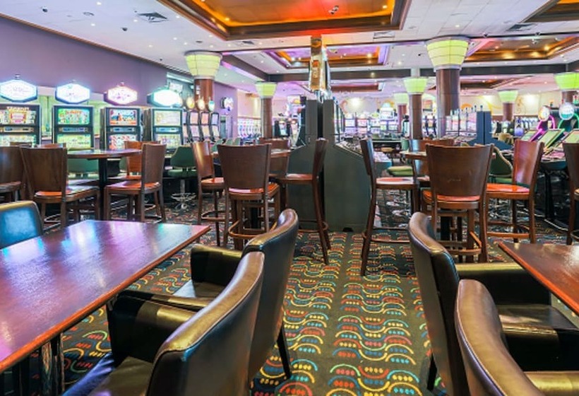 בית מלון כפרי Four Points By Sheraton Los Angeles