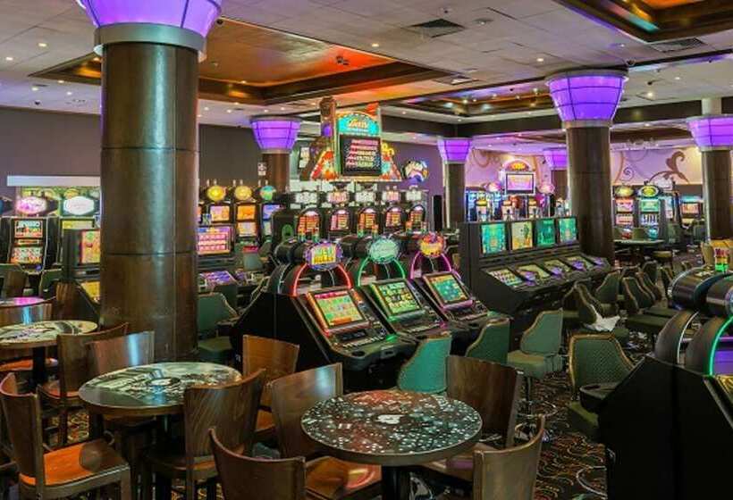 בית מלון כפרי Four Points By Sheraton Los Angeles