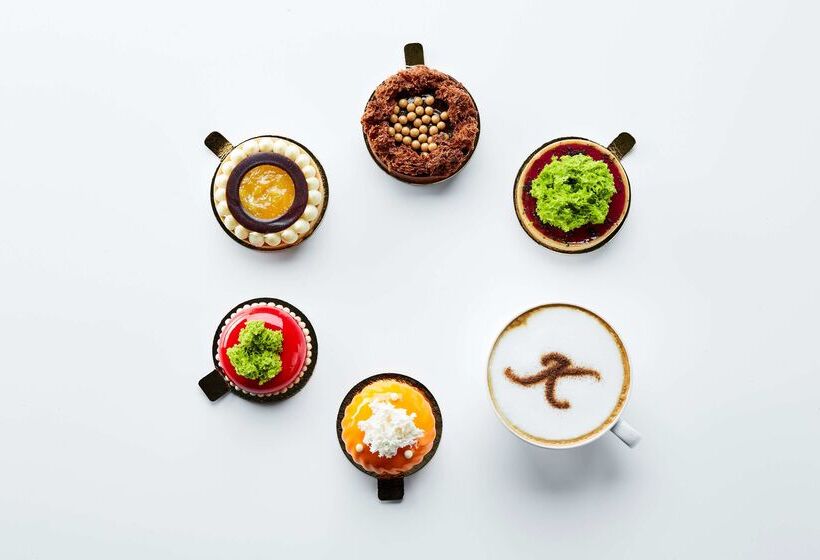 Grand Hotel Vilnius, Curio Collection By Hilton