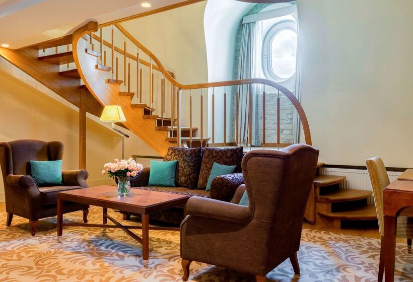 Grand Hotel Vilnius, Curio Collection By Hilton