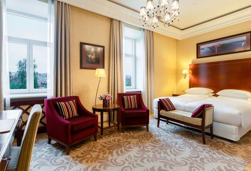 Grand Hotel Vilnius, Curio Collection By Hilton