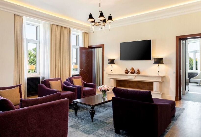 Grand Hotel Vilnius, Curio Collection By Hilton