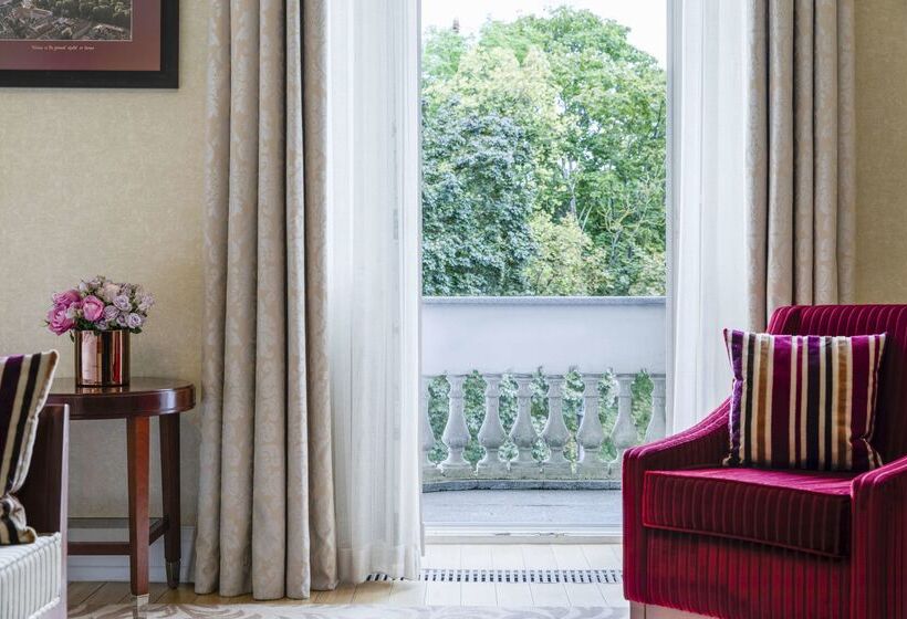 Grand Hotel Vilnius, Curio Collection By Hilton