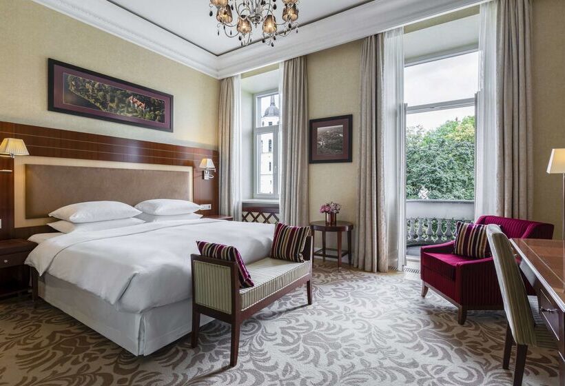 Grand Hotel Vilnius, Curio Collection By Hilton