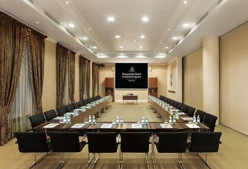 Grand Hotel Vilnius, Curio Collection By Hilton