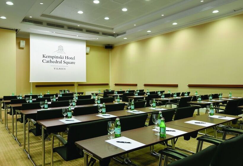 Grand Hotel Vilnius, Curio Collection By Hilton