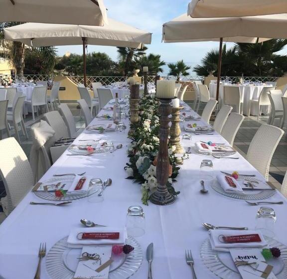 Grand Hotel La Playa