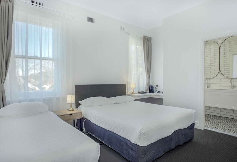 בית מלון כפרי Grand View