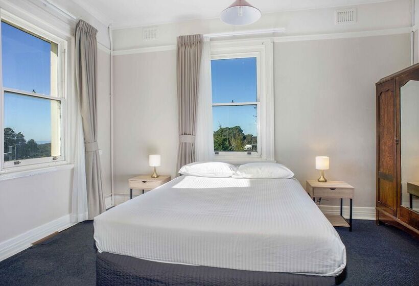 בית מלון כפרי Grand View