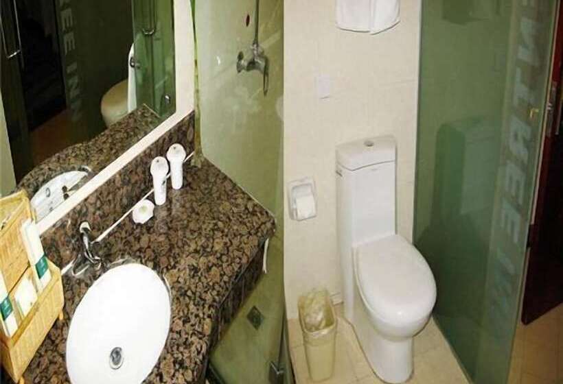 ホテル Green Tree Inn Zhenjiang Zhongyang Street Rt Mart