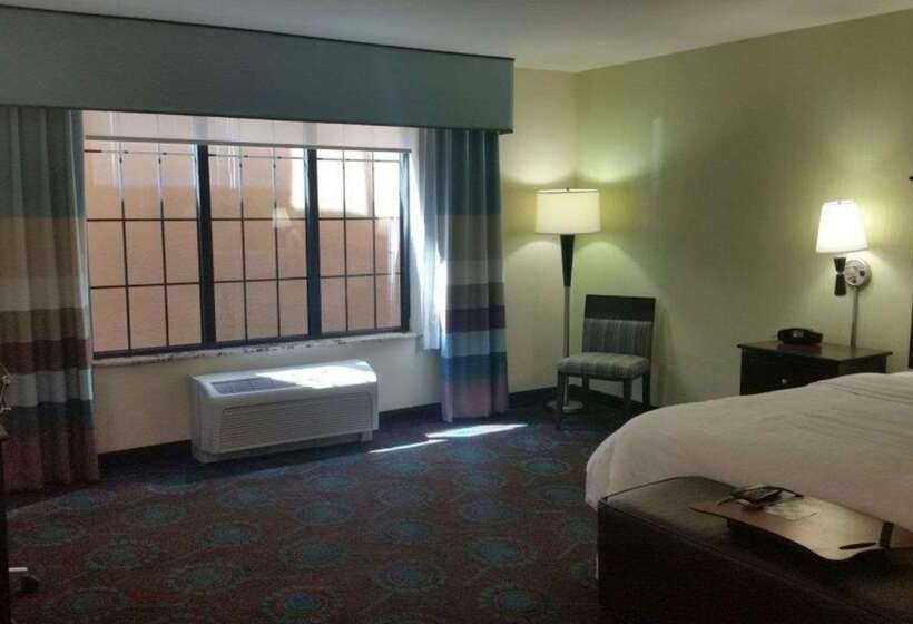 فندق Hampton Inn & Suites St. Cloud, Mn