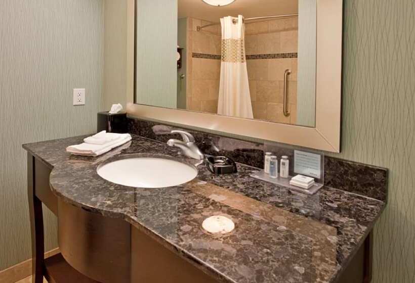 فندق Hampton Inn & Suites St. Cloud, Mn