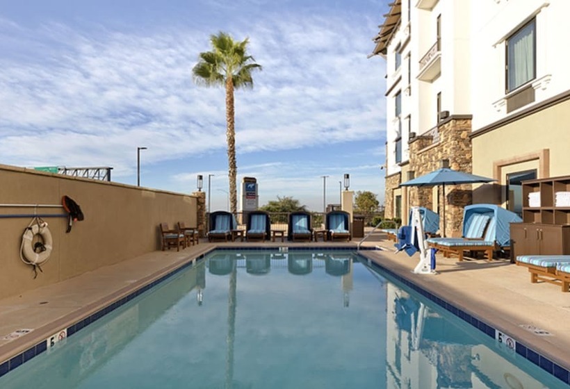 בית מלון כפרי Bear Springs