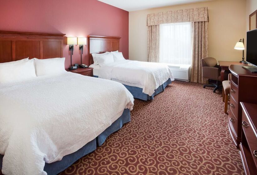 فندق Hampton Inn Fairmont