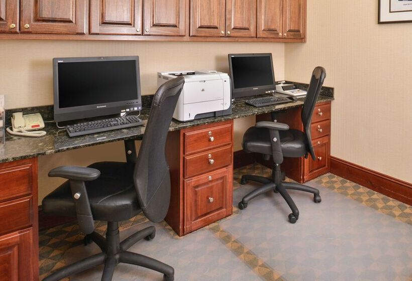 فندق Hampton Inn Harrison