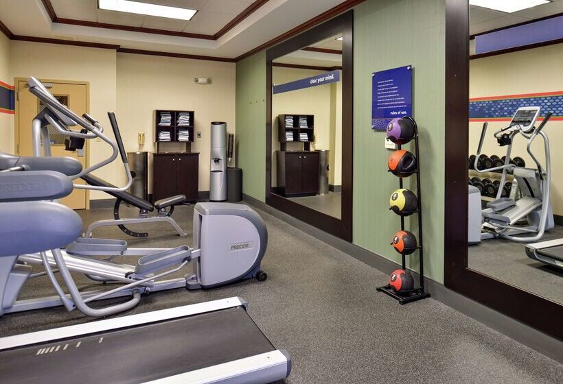 فندق Hampton Inn Harrison
