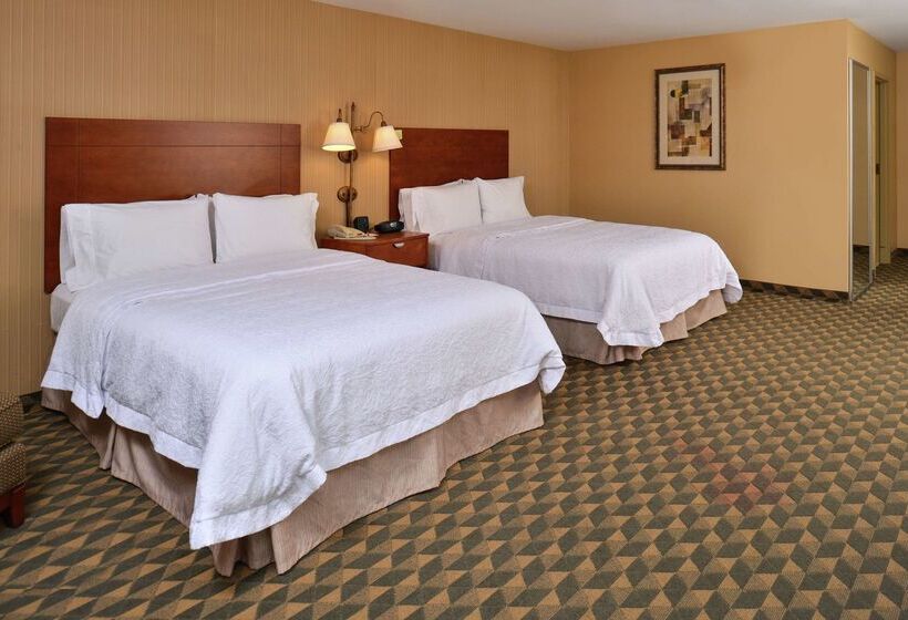 فندق Hampton Inn Harrison