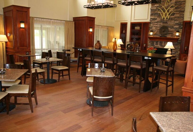 בית מלון כפרי Hampton Inn & Suites Lanett West Point